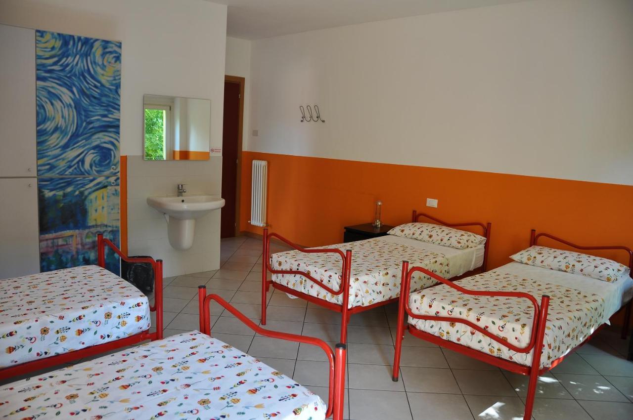 Ostello Residenza Molinatto Oggiono Exterior foto